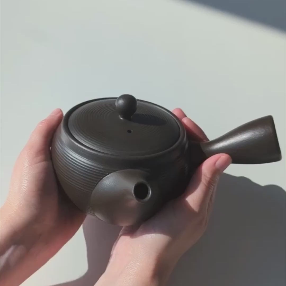 Kyusu (Teapot: 360ml) - JAPANESE GREEN TEA